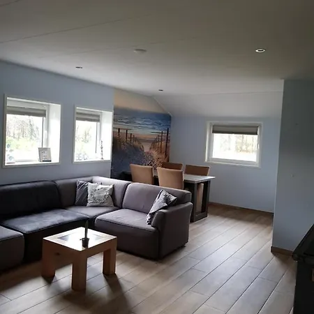 Vakantiewoning Koegras ホリデーパーク